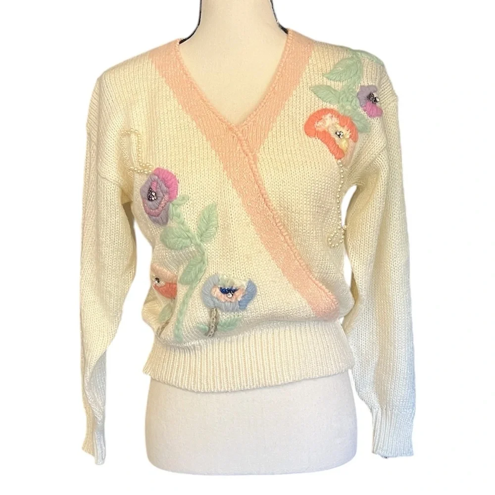 🚫SOLD🚫 Vintage 80s Ginenne Knit Embroidered Floral Coquette Sweater - Picture 2 of 8